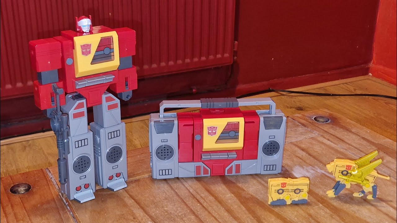 TRANSFORMERS More Than Meets The Eye! 40 Years Autobot BLASTER & STEELJAW YouTube TRANSFORMERS More Than Meets The Eye! 40 Years Autobot BLASTER & STEELJAW YouTube
