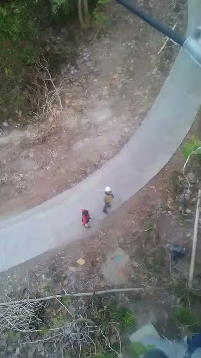 inilah diriku dlu pekerja PLN,,, taruhan nyawa,,,