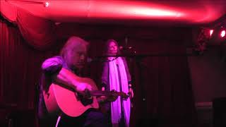 Annie And Mark Evensong - Another Day In Paradise In The Magic Garden