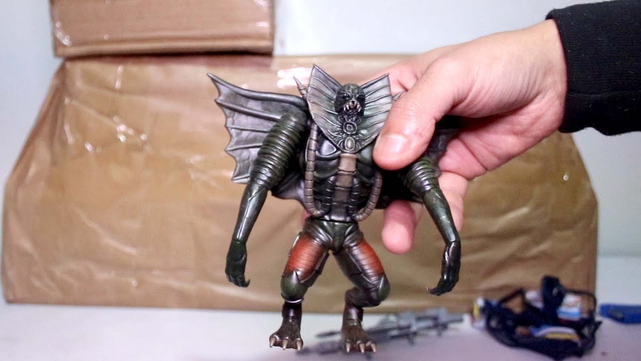 BONECOS SATAN GOSS JASPION E + BONECOS MAX STEEL E BONECAS XUXA - UNBOXING