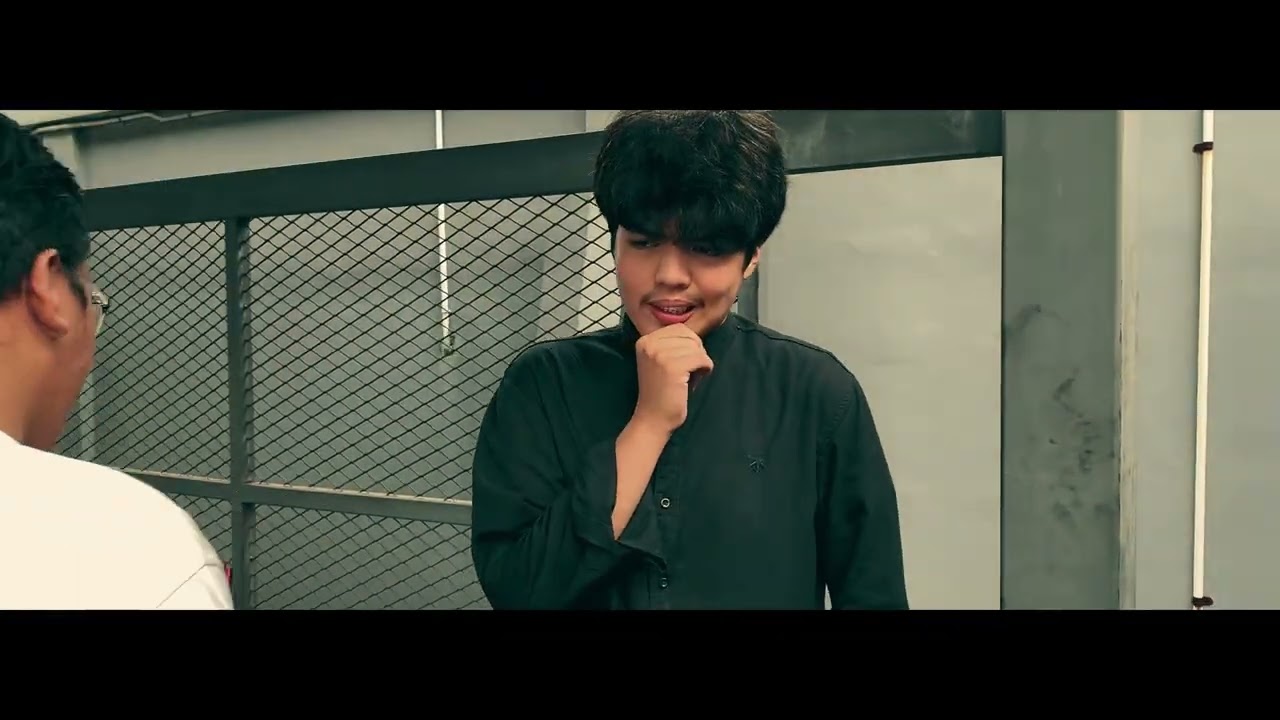 Trailer Secret Whispering PBLTP - 106 - 1_4352501031_4352501041_4352501051