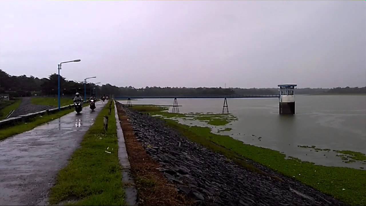 Hasil gambar untuk waduk seloromo pati