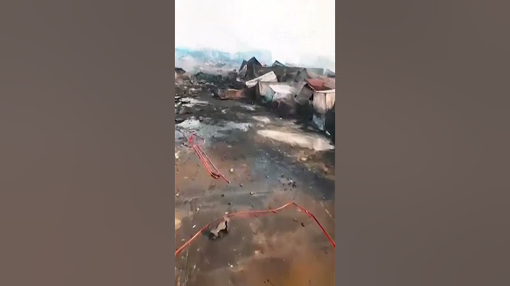 لقطات من طائرة "درون" تظهر الدمار الذي خلّفه انفجار أكبر موانئ إيران