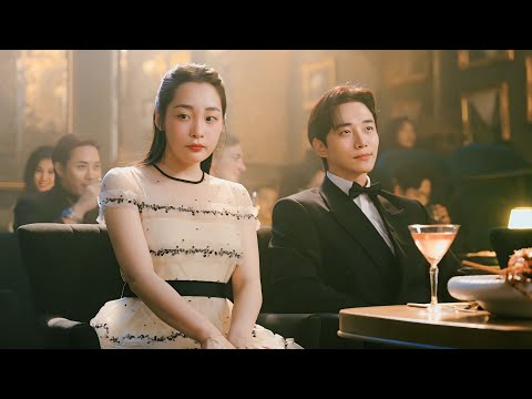 بنت فقيره بتشغل خدامه عند شاب غني ومغرور بس فجاءه حياته بتتقلب وبيفلس وبيعيش مع الخدامه ملخص مسلسل