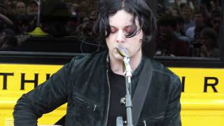 Jack White At The Rolling Record Store: Dead Leaves And The Dirty Ground chords