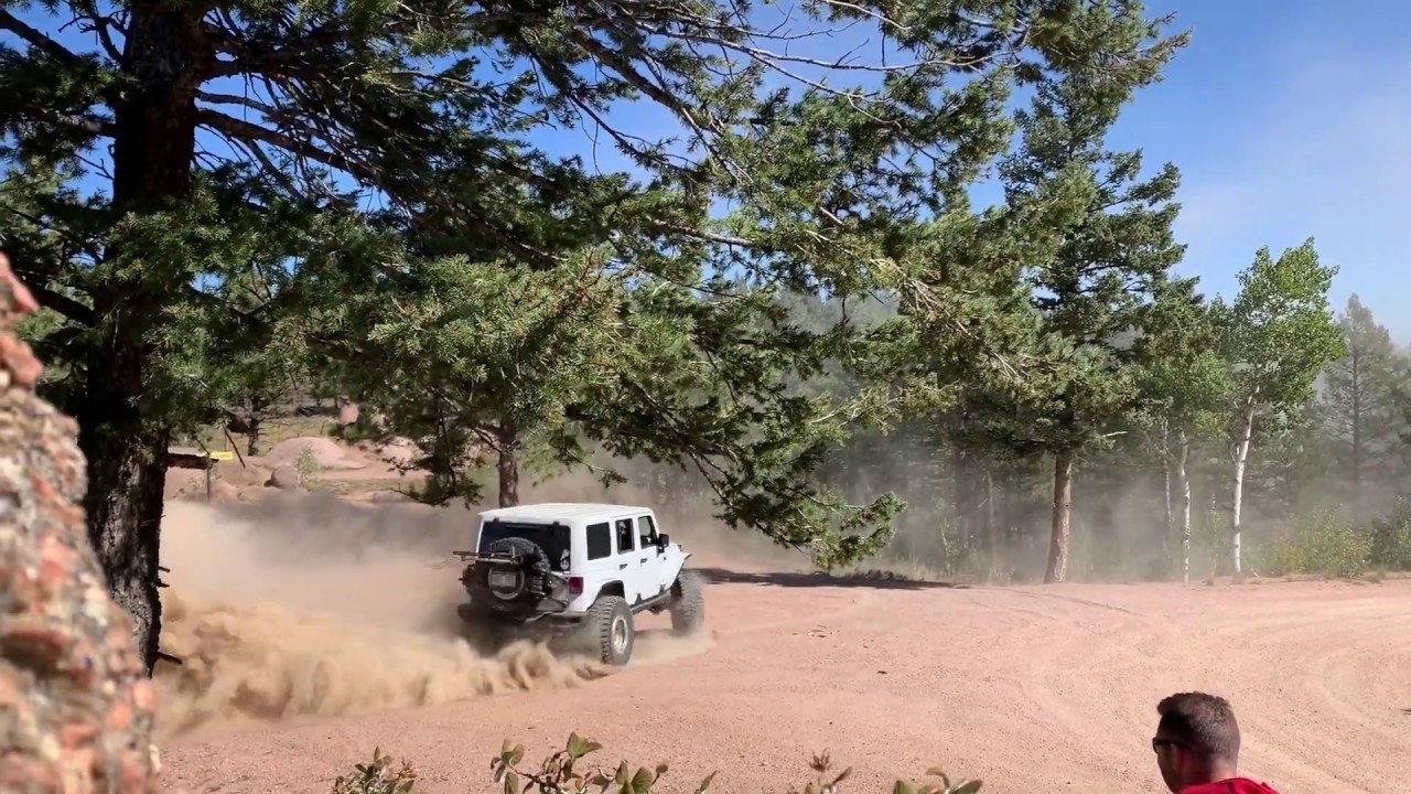 Jeep JK Hemi Swap - YouTube