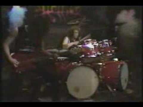 HELLION - Upside-Down Guitar Solo &amp; The Hand ann boleyn
