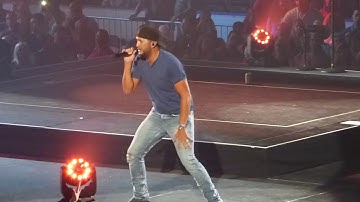 Luke Bryan "That