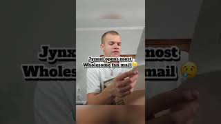 Jynxzi opens the most wholesome fan mail #fyp #jynxzi