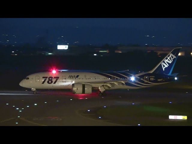 B787 Dreamliner] ANA Boeing 787-8 JA801A NIGHT LANDING