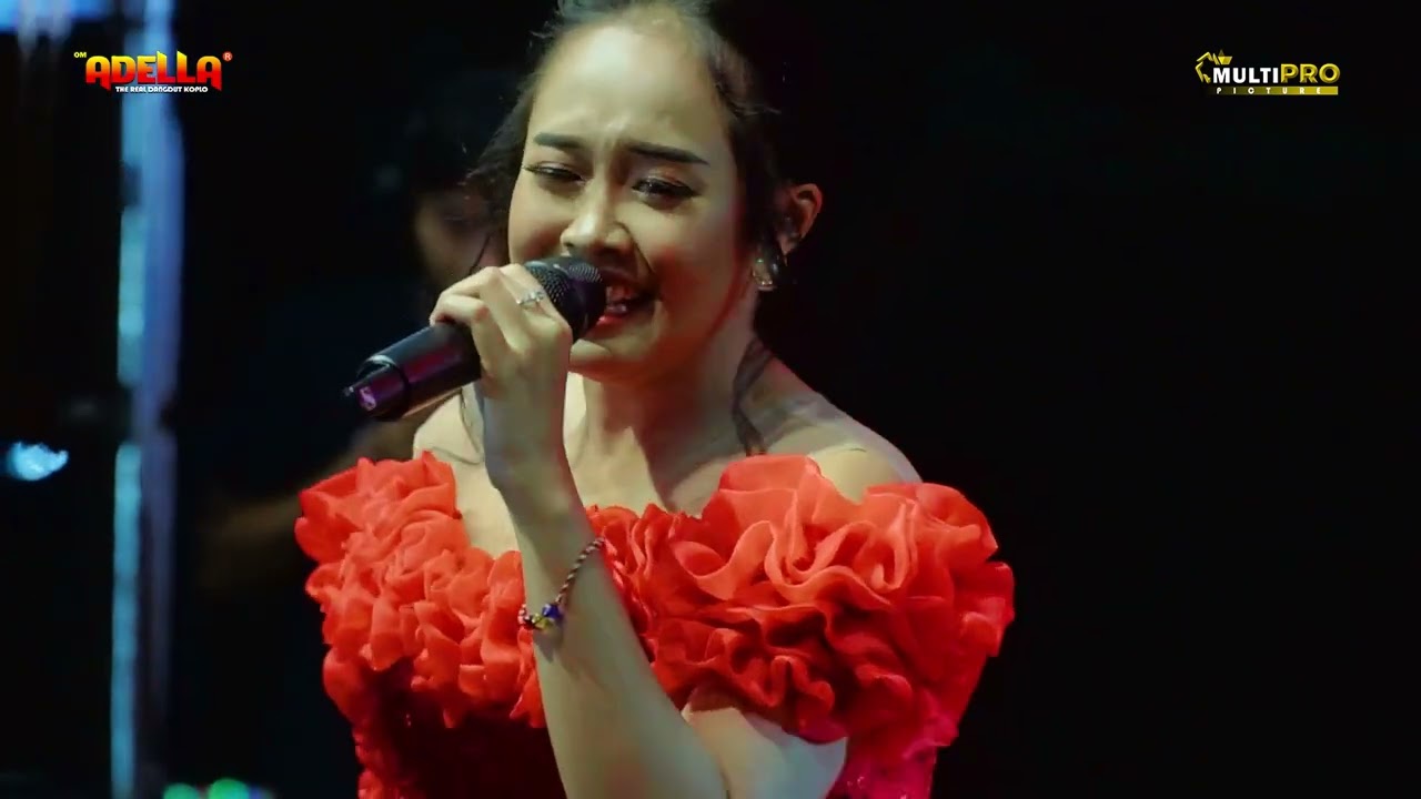 Ular mushukchaga baliq qoyishadi Qiz yigitni siki bilan sikdi