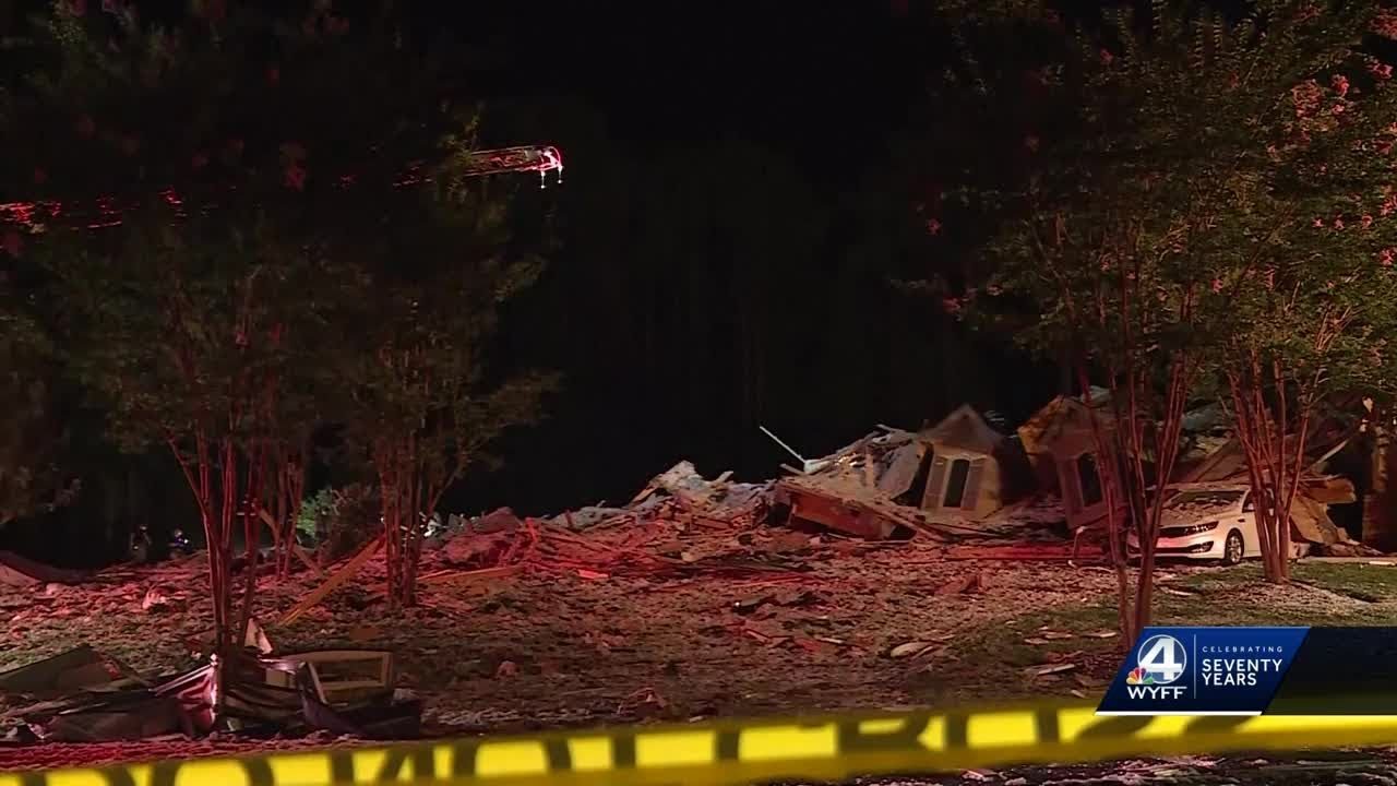 Caleb Farley: NFL player's father killed in home explosion