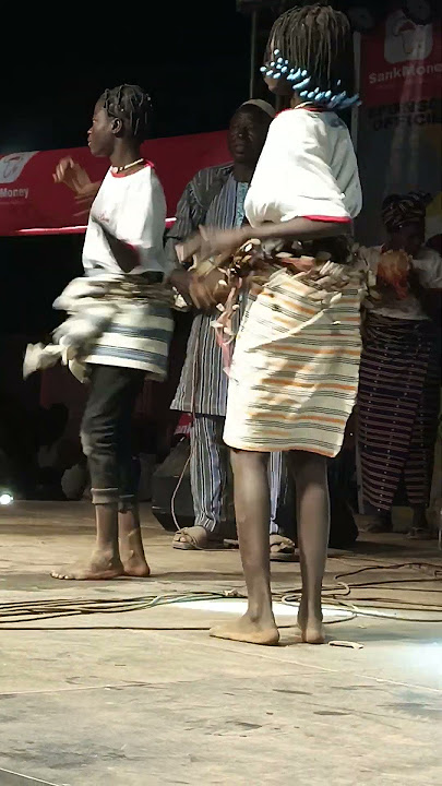 Danse guitare traditionnelle Burkina  Faso #dance #africaculture #dancer #burkinafaso #fyp