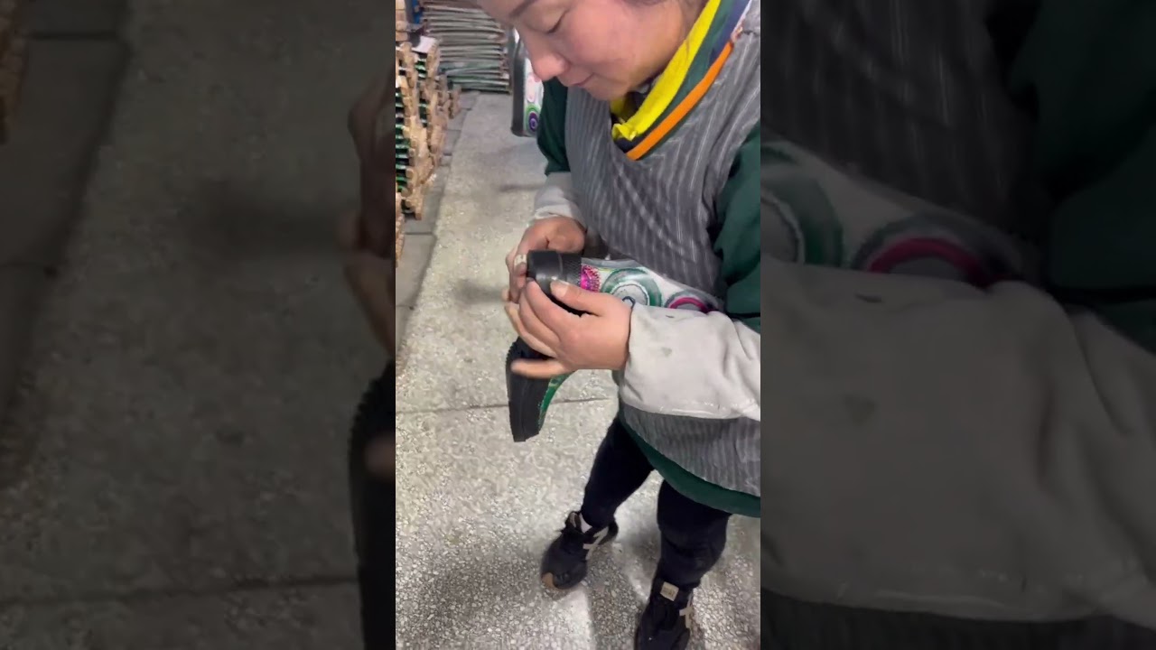 👢 Behind the scenes how we make the best rubber boots 🔥