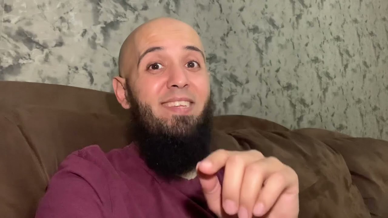 من الذين نزلت فيهم(وأنزل الذين ظاهروهم من أهل الكتاب من صياصيهم)ومعنى(صياصيهم)ومن هو نعيم ابن مسعود؟