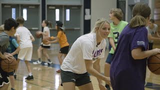 GCU Women's Basketball Giving Back