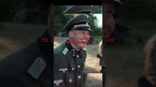 Sowiecki Kapitan Ratuje Dziewczyny Przed Niemiecką Egzekucją