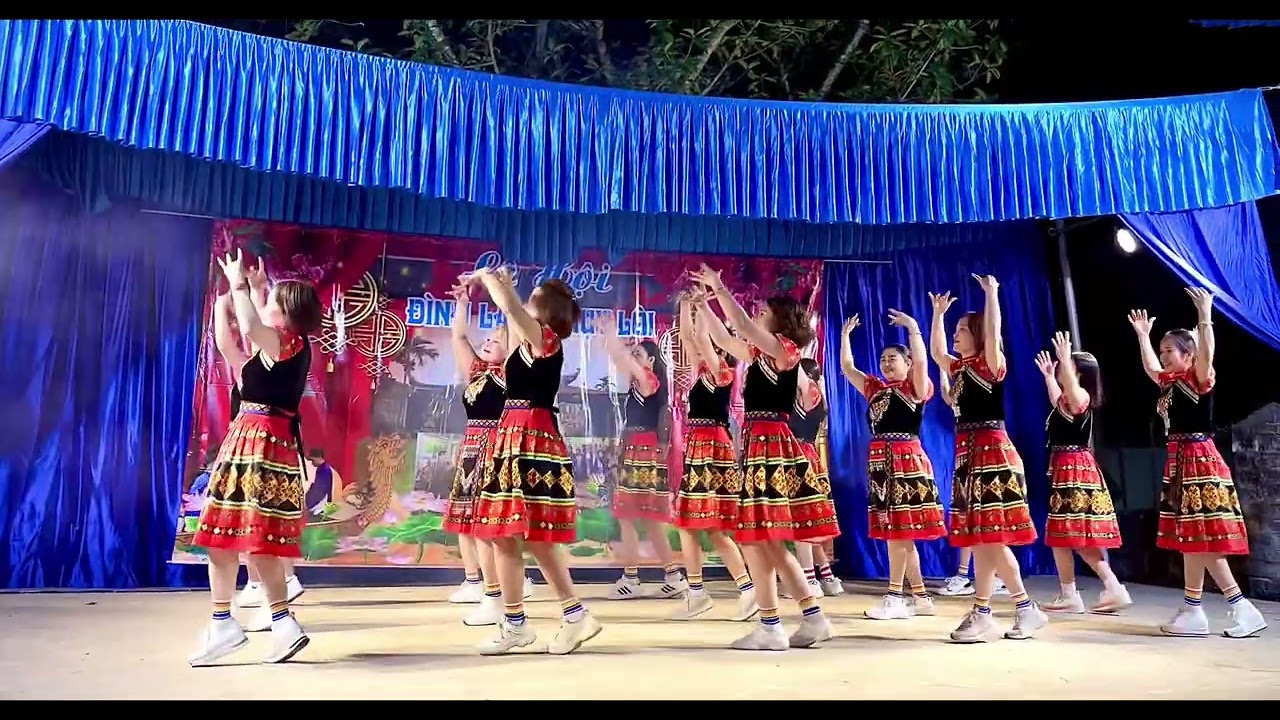 CLB BẠN YÊU KHOẺ ĐẸP. múa VẤN VƯƠNG CHỢ TÌNH