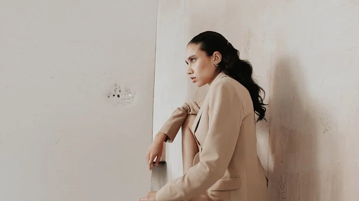 Behind the scenes of Laura Bond Jewellery Campaign...
