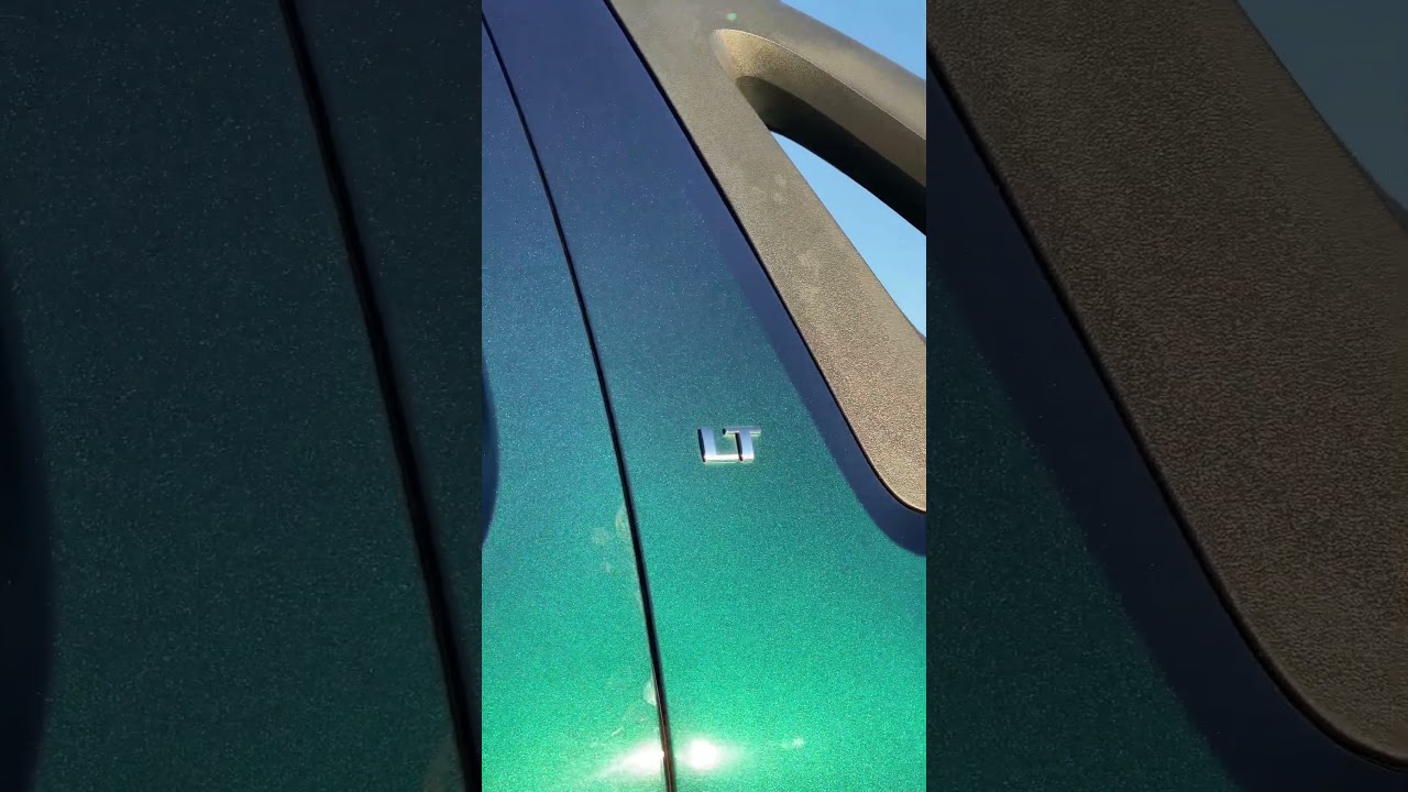 2007 Chevrolet Avalanche Bermuda Blue color metallic 