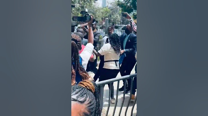 Morara Kebaso Finally Released from jail,his supporters blocked the way in Milimani court #trending