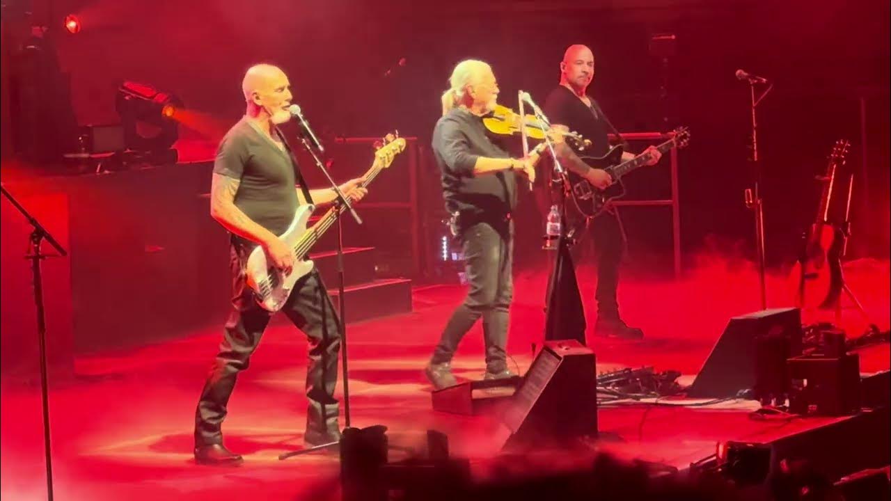 Santiano live in Kiel mit "Könnt Ihr Mich Hören" YouTube