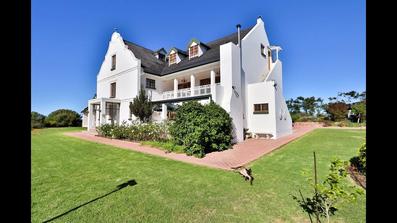 10 Bed House for sale in Western Cape Garden Route Mossel Bay