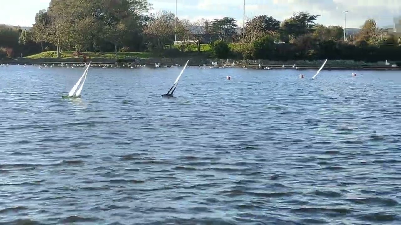 Eastbourne & District Model Yacht Club. Internal One Meter IOM Guy Fawkes Trophy Race 18. 2/11/2025
