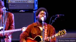 Video thumbnail of "Michael Kiwanuka - Tell Me A Tale (Live at the Ford Amphitheatre)"