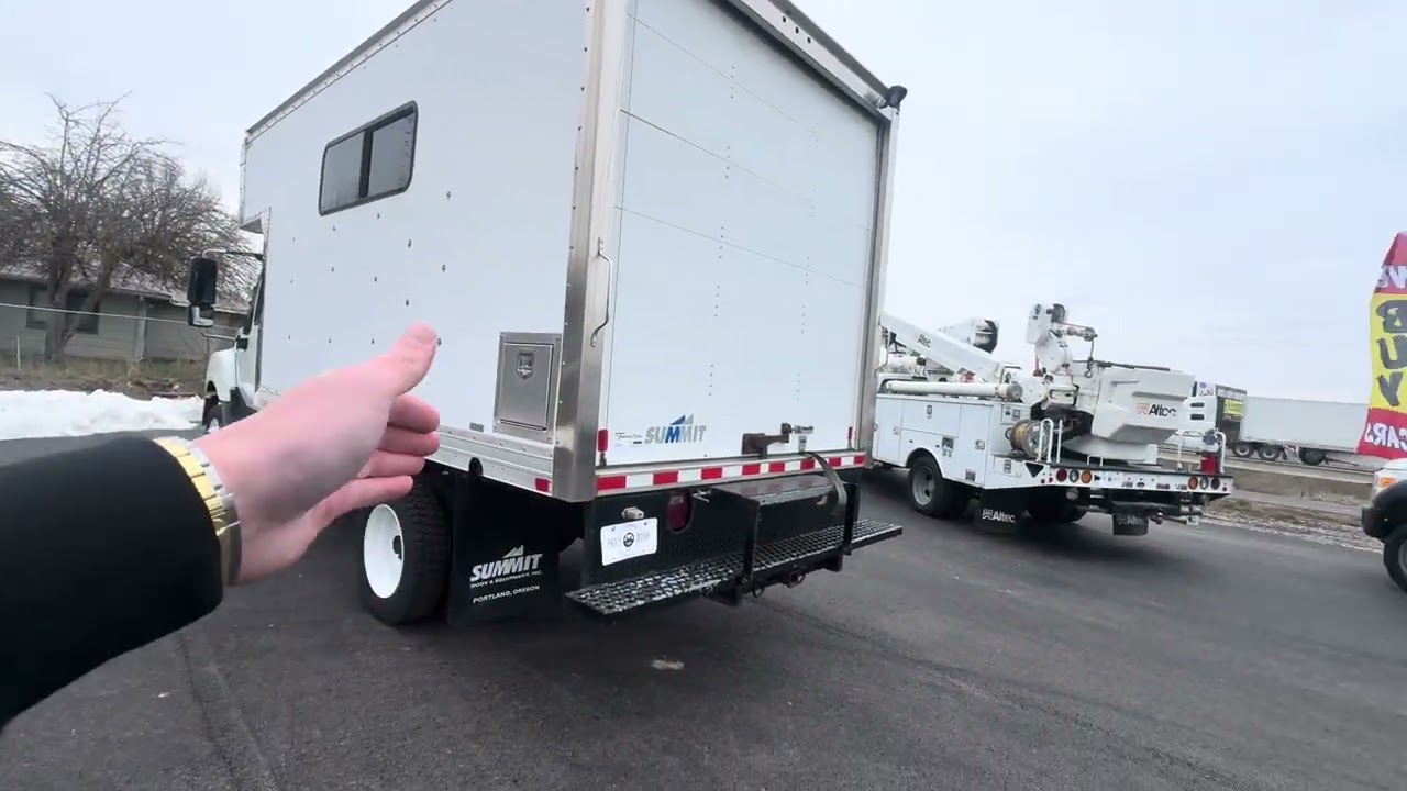 International terra star, 4X4 OverLanding, BOX Truck, Diesel, Allison, automatic, 1500 Miles ￼￼￼