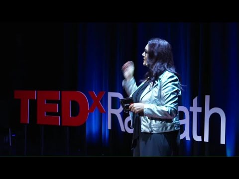 Staying on Tracking Emotionally - Three Key Questions | Bee Flanagan | TEDxRatoath Episode cover