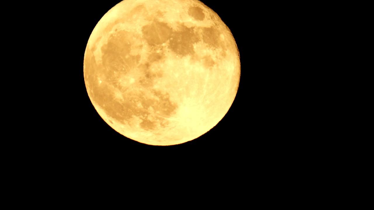 У луны есть спутник