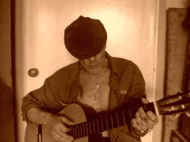 Как ветерок по полю ржи песня слушать. Песня ветер по полю гуляет. Ветерок ноты. Как ветерок по полю ржи песня слушать. Проходит жизнь проходит жизнь как ветерок по полю ржи.