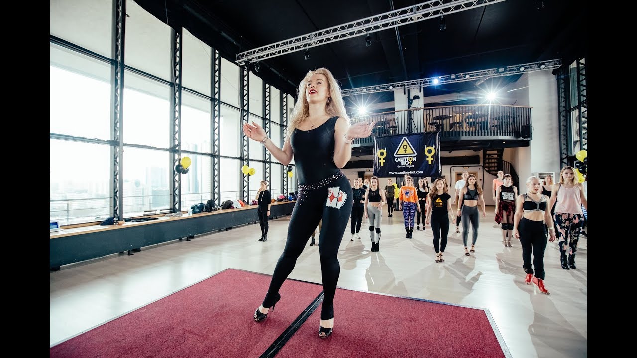 CAUTION HOT! HIGH HEELS DAY - MARIA IVANOVA (HIGH HEELS)