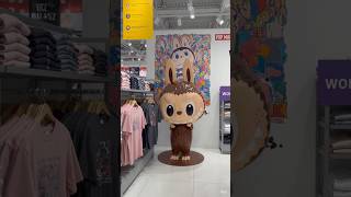 Toronto life🇨🇦 Why Is Everyone Addicted To Uniqlo? #downtown #uniqlo