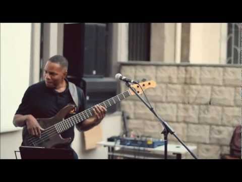 HK Audio ტურინგი გოეთეს ინსტიტუტის ეზოში