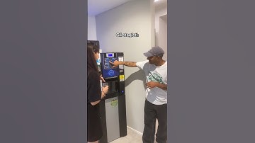 WMI @ work #2: Teamwork makes the dream work 🤪✨ #Intern #WarnerMusicItaly #shorts