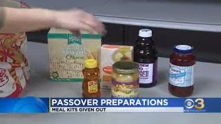Volunteers from Jewish Federation of Greater Philadelphia distribute meal kits for Passover