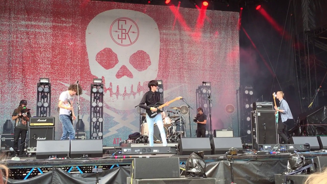 Car Seat Headrest Destroyed By Hippie Powers (LIVE 2017) YouTube