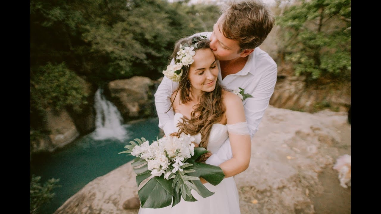 Cuento De Hadas Sobre Una Boda En El Bosque En La Catarata Las Chorreras |  Hacienda Guachipelin, image size:1280x720