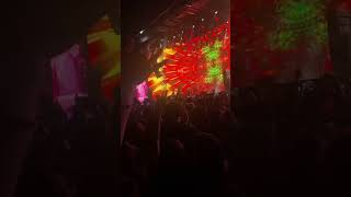 Hande Yener Kırmızı