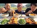 속까지 시원해지는~ 얼큰한 가마솥 [[육개장(yukgaejang, hot spicy meat stew)]] 요리&먹방!! - Mukbang eating show
