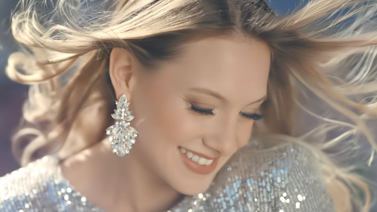 Charlien - Liebe hoch 10 (Offizielles Musikvideo)