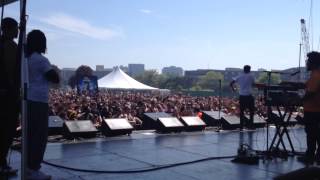 Chance the Rapper performs 'Arthur' theme at Dillo Day 2014