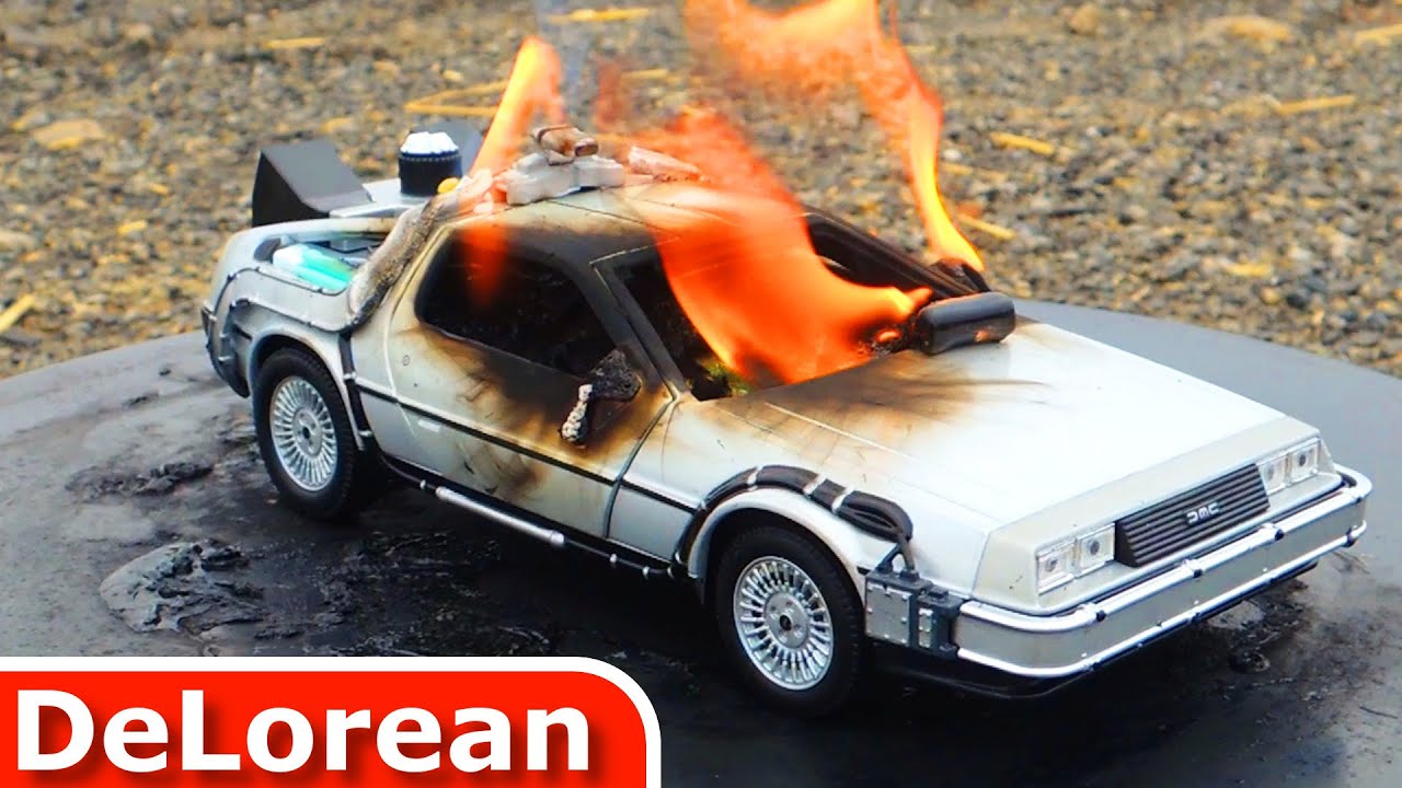 Zurück in die Zukunft Delorean Tire Burn · Creative Fabrica
