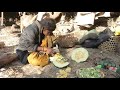 Cooking curry of pumpkin by  using traditional technology