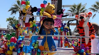 Disney Junior & Friends Playdate Parade at DCA 🎉🎊🎈