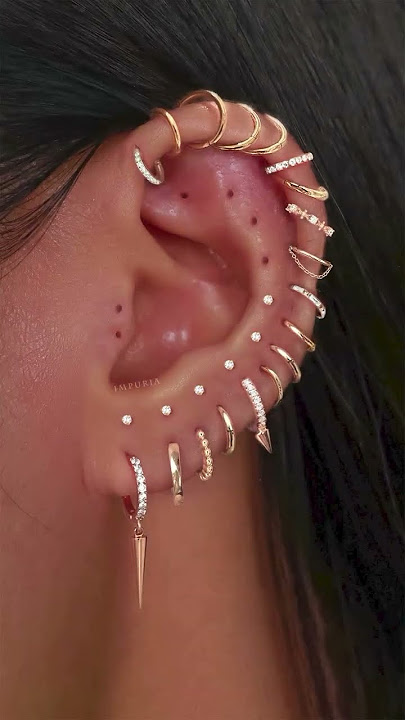 Cutest🤩#viralvideo#earrings #piercing #trending #youtubeshorts #shortsfeed #ytshorts #songs