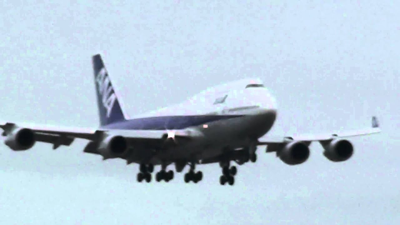 ANA B744 landing on 06R at YUL - YouTube