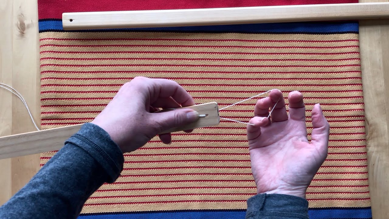 Rigging a Safety String on a Shaft Bar or Half-Heddle Stick - YouTube